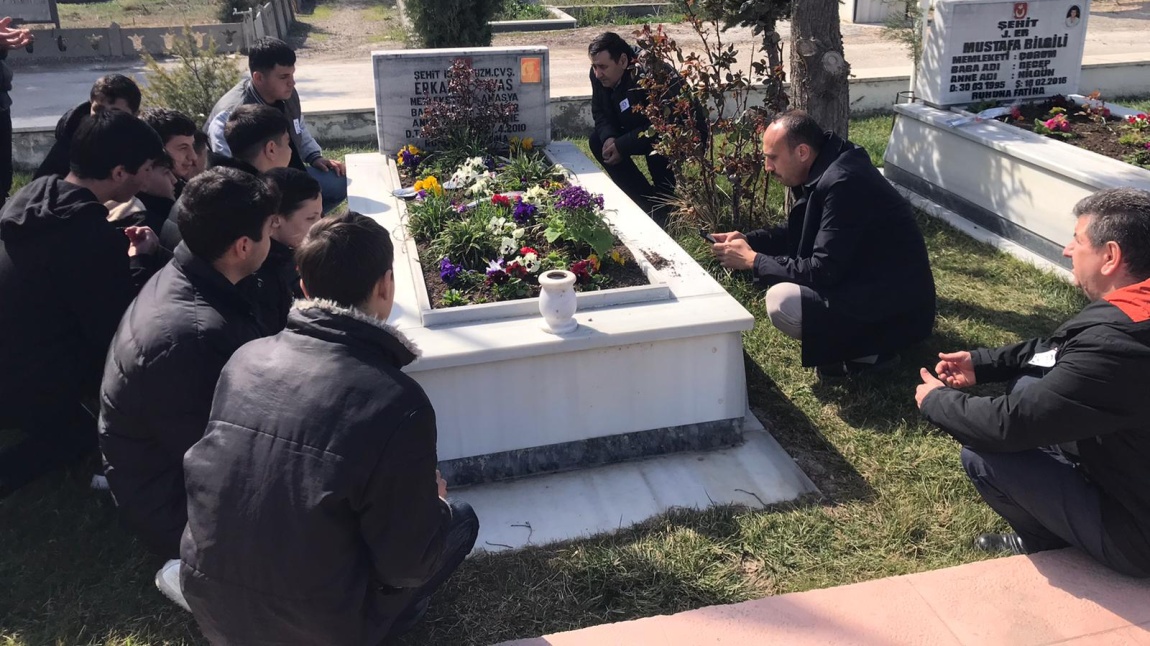 Şehidimiz Erkan AYAS mezarı başında anıldı